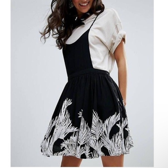 Free People Black White Tropical Oasis Printed Pleated Mini Dress - Picture 5 of 16